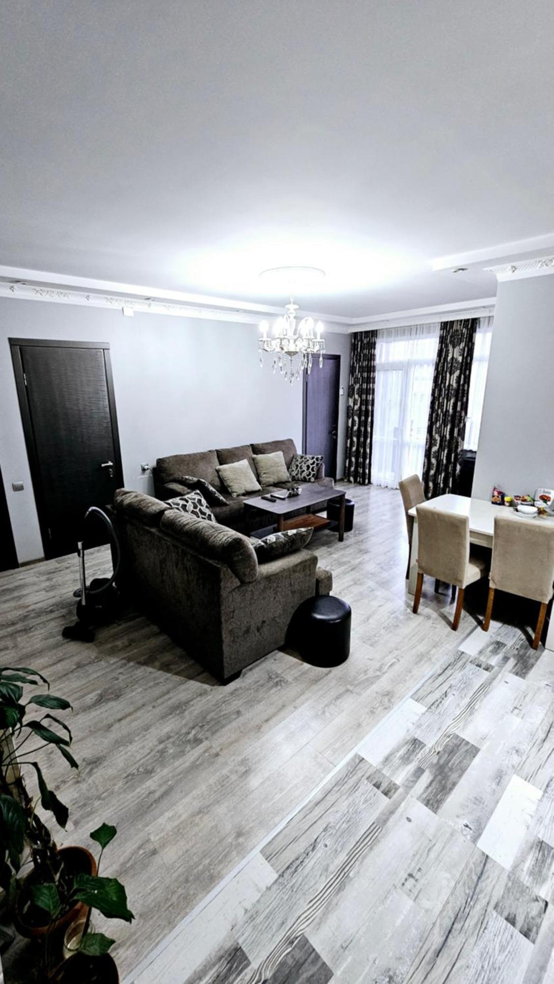 Apartment Irina Batumi Exterior foto